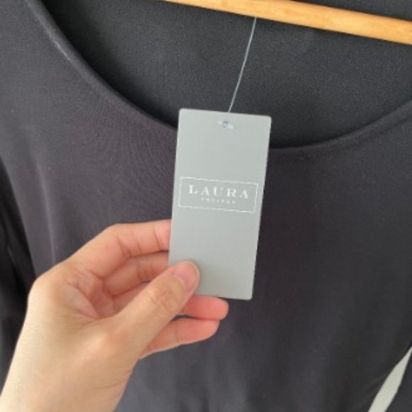 Linea Domani Black Scoop Neck top with Flute Sleeves - Picture 3 of 5